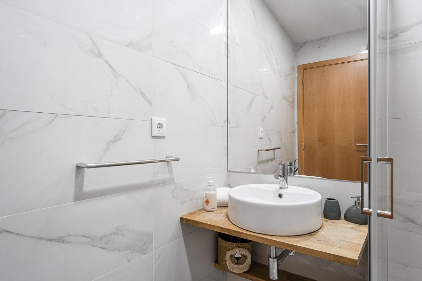 Guestready - Bright Duplex In Downtown Hotel Porto Luaran gambar