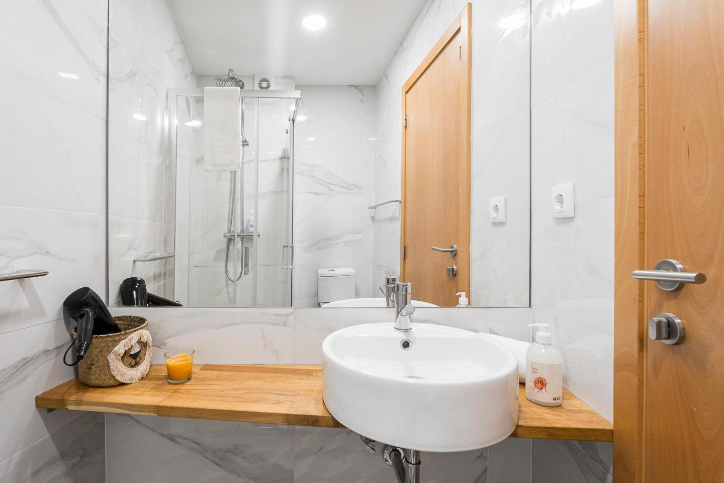 Guestready - Bright Duplex In Downtown Hotel Porto Luaran gambar